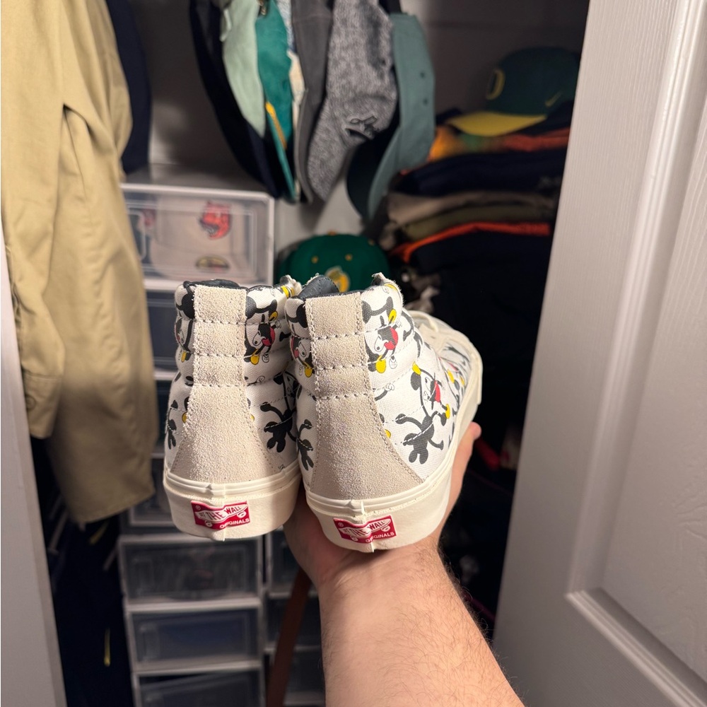 Vans Vault 90th Anniversary Sk8 Hi Mickey Mouse - Picture 3 of 4